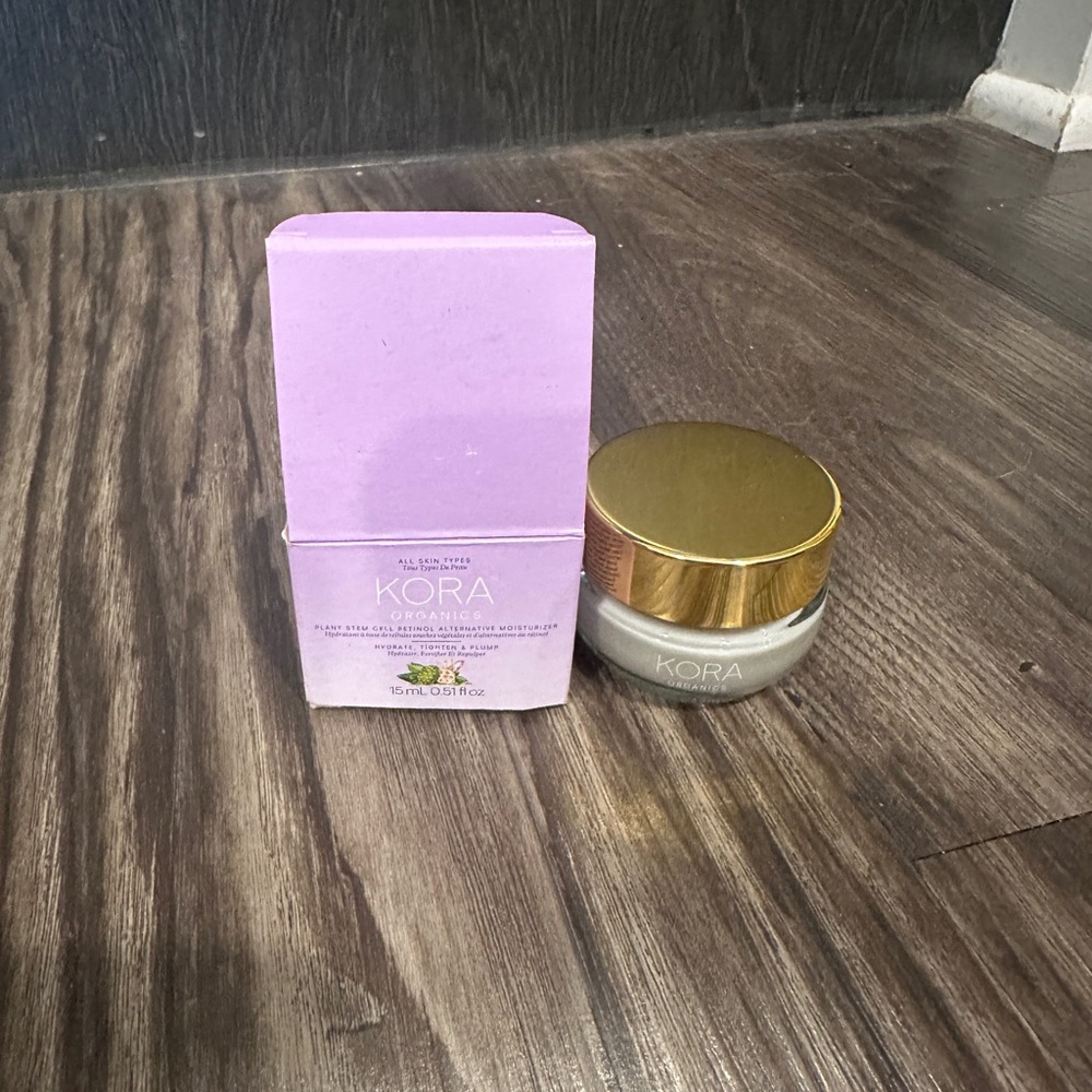 Kora Retinol Alternative Moisturizer